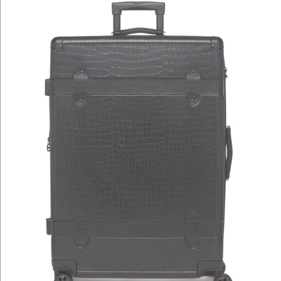 calpak Handbags - CALPAK TRNK LARGE SUITCASE